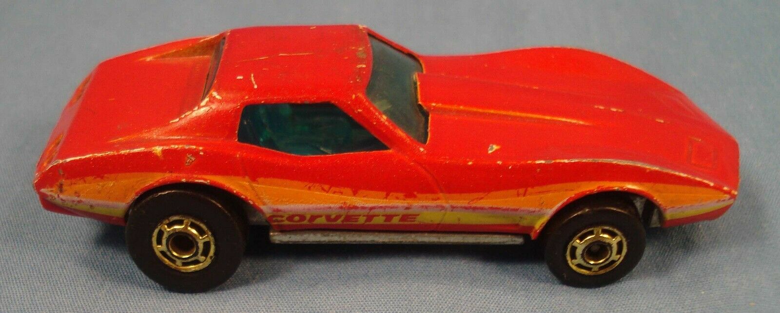 Hot Wheels Corvette Stingray 1980 Red.